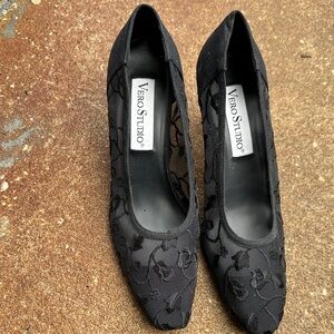 Vintage Leather Bonded VERO STUDIO Kitten Heels. NWOT. SIZE 10M